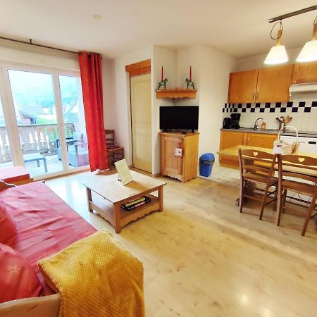 Le 102, T3 Pour 5 Personnes, Vue Montagne, Classe 2 Etoiles Nf, Parking, Piscine En Ete Bagneres-de-Luchon Экстерьер фото