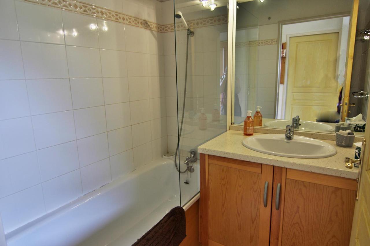 Le 102, T3 Pour 5 Personnes, Vue Montagne, Classe 2 Etoiles Nf, Parking, Piscine En Ete Bagneres-de-Luchon Экстерьер фото