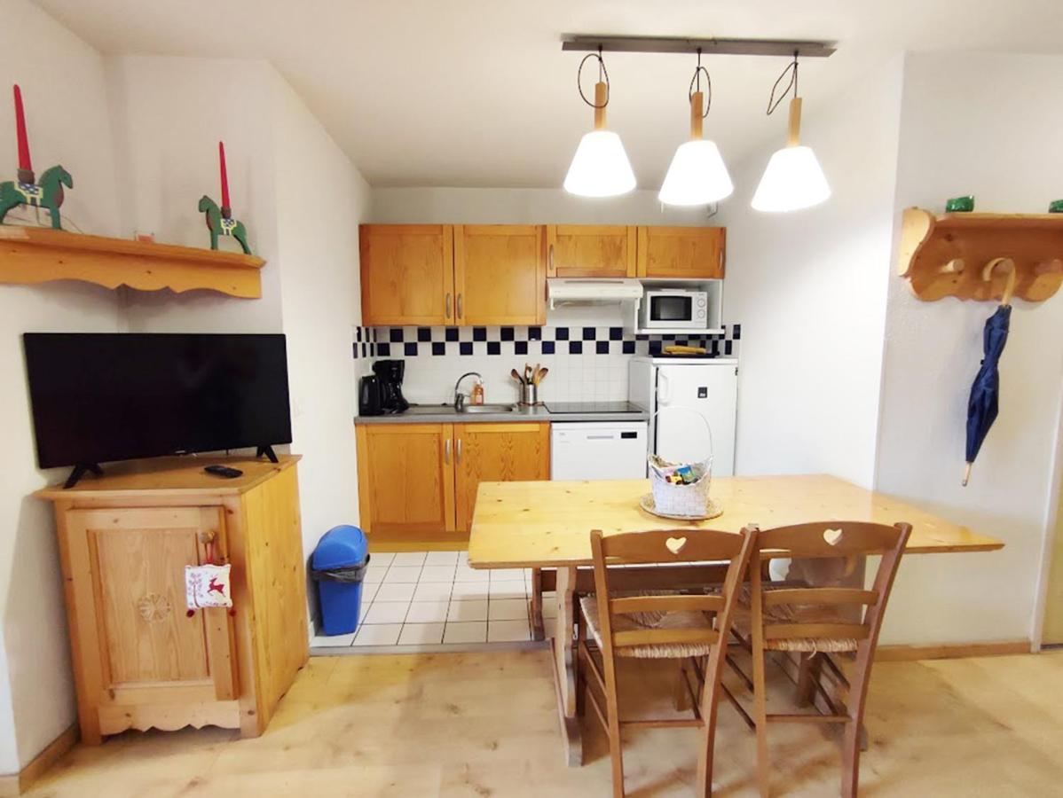 Le 102, T3 Pour 5 Personnes, Vue Montagne, Classe 2 Etoiles Nf, Parking, Piscine En Ete Bagneres-de-Luchon Экстерьер фото