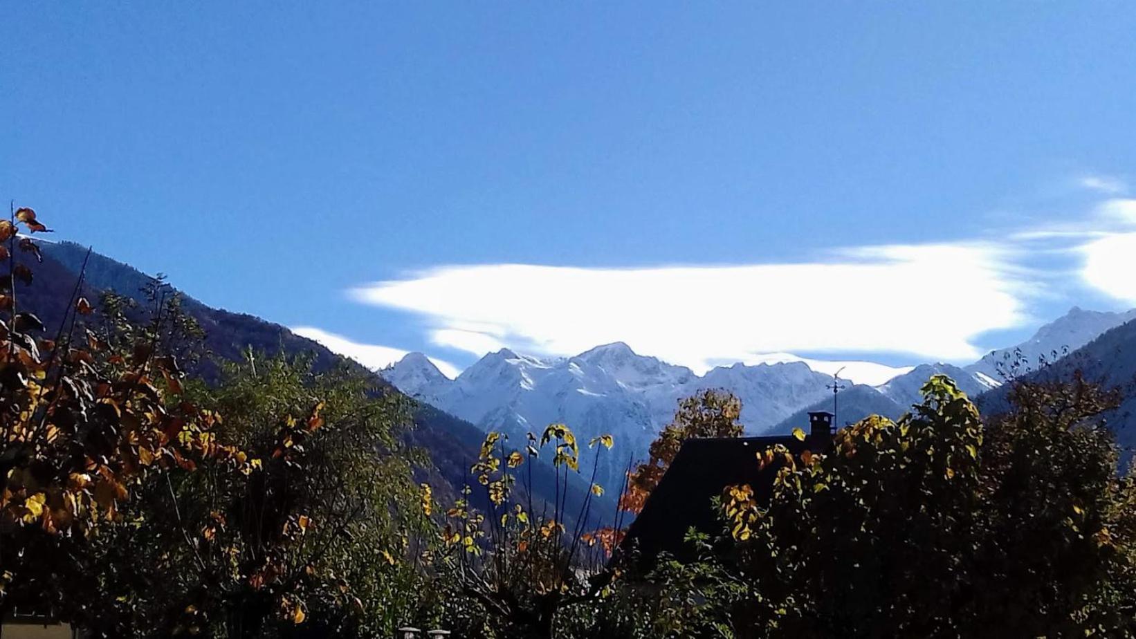 Le 102, T3 Pour 5 Personnes, Vue Montagne, Classe 2 Etoiles Nf, Parking, Piscine En Ete Bagneres-de-Luchon Экстерьер фото