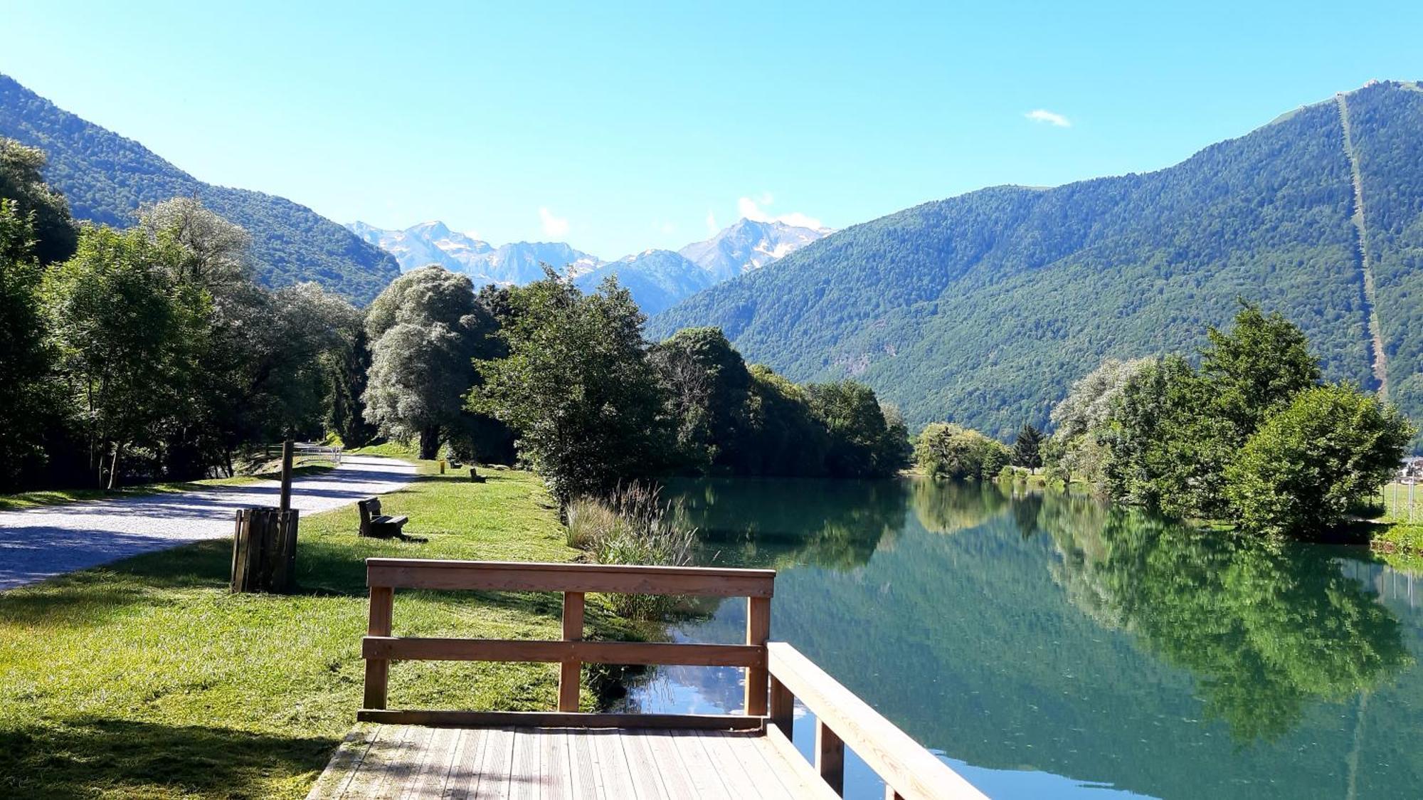 Le 102, T3 Pour 5 Personnes, Vue Montagne, Classe 2 Etoiles Nf, Parking, Piscine En Ete Bagneres-de-Luchon Экстерьер фото