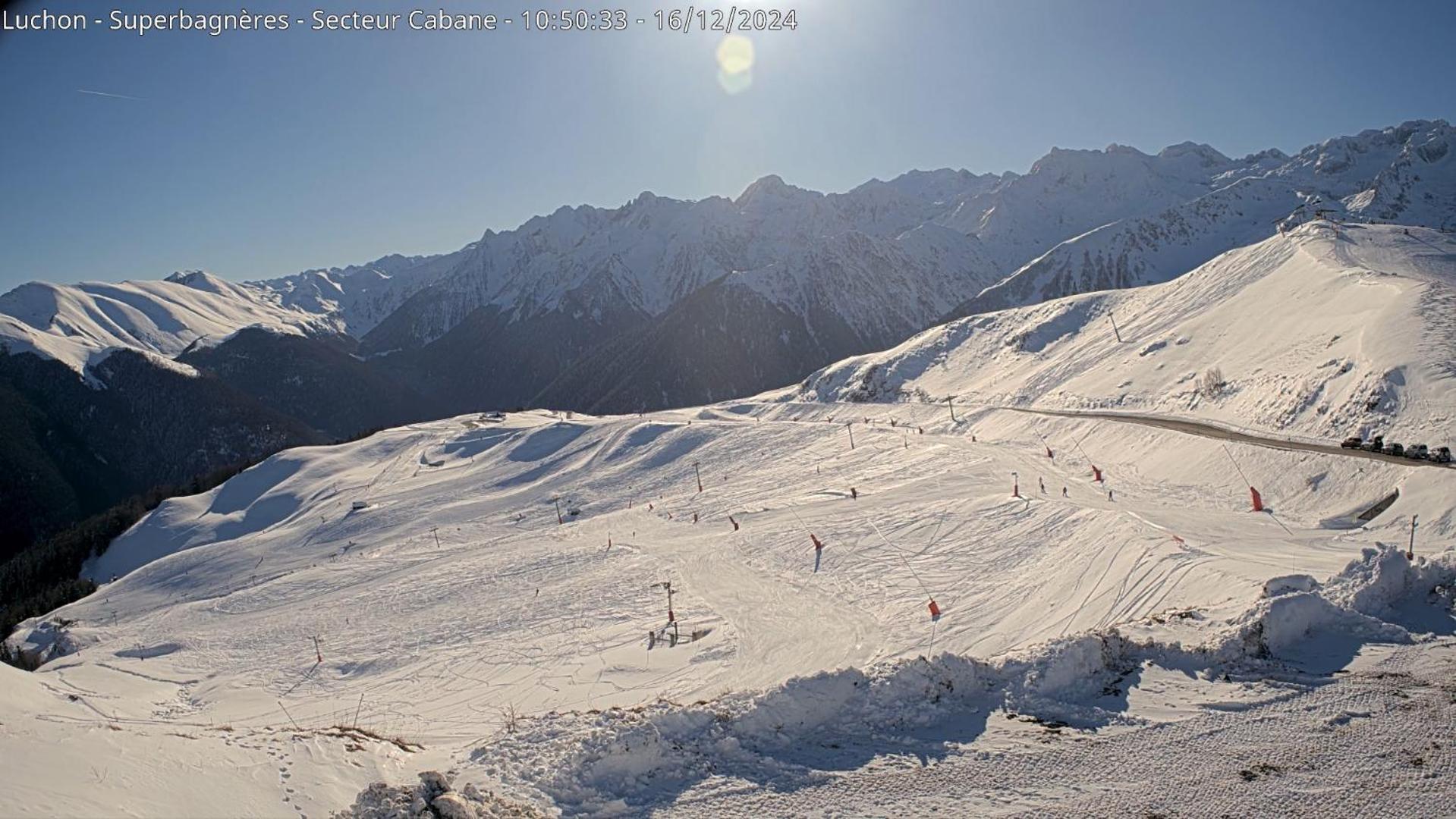 Le 102, T3 Pour 5 Personnes, Vue Montagne, Classe 2 Etoiles Nf, Parking, Piscine En Ete Bagneres-de-Luchon Экстерьер фото